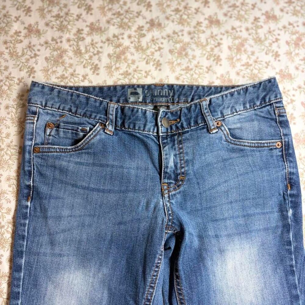 Unbranded Women's Blue and Navy Jeans